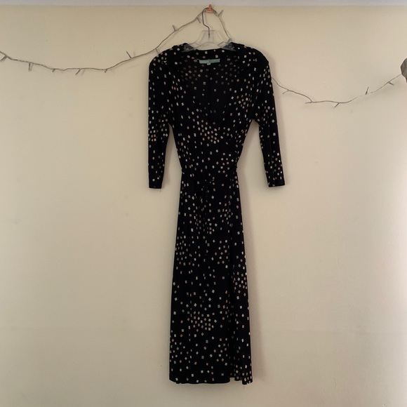 Diamond Patterned Dress - Picture 2 of 3